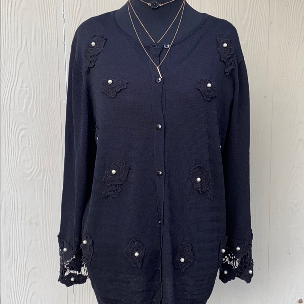 BLUOLTRE  PEARLS  & LACE  CARDIGAN BLACK